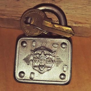 Vintage Master Lock 77 Lion Padlock & 2 Keys 5083