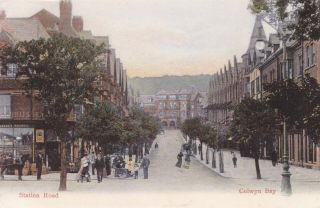 Colwyn Bay - Station Road With People By Milton