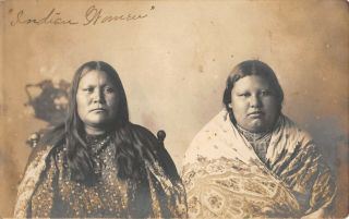 2 Native American Indian Women,  Posed Image,  Real Photo Pc C 1910 - 20