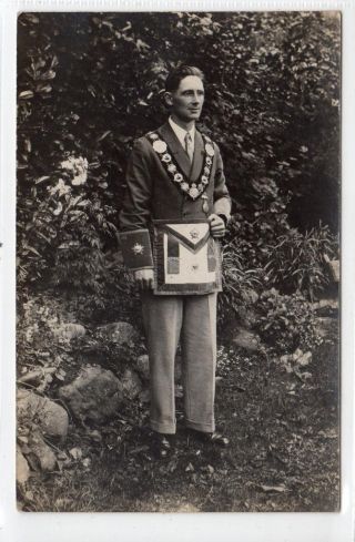 Picture Postcard Of A Mason In His Regalia (c31505)