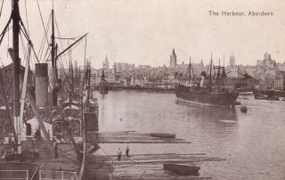 Aberdeen - The Harbour With Ships By Valentine 