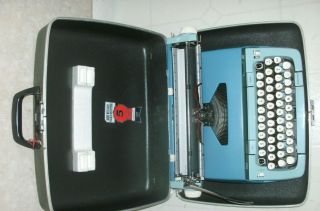 Vintage Smith Corona Galaxy 12 Portable Typewriter With Case Very