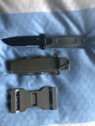 Gerber Strongarm Fixed Blade Knife Desert Field Tactical Utility Stainless