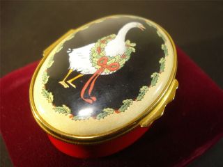 HALCYON DAYS ENAMELS,  TRINKET/PILL BOX,  GOOSE With CHRISTMAS WREATH,  RIBBON,  GUMPS 4
