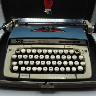 Vintage Smith Corona Classic 12 Portable Typewriter W/ Case 1960s Made In Usa