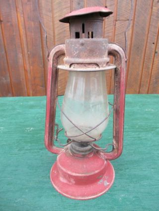 Vintage Barn Lantern Signed E T WRIGHT CO with Glass Globe 5