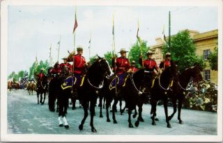 Rcmp On Parade No.  69 Calgary Ab Royal Canadian Mounted Police Postcard F18