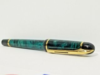 Waterman Rollerball Pen Phileas Marble Green & Gold