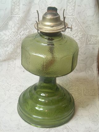 Vintage P&a Risdon Eagle Burner Green Oil Lamp Flower Pedestal