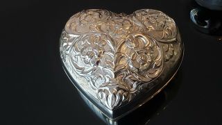 International Silver and Co. ,  Heart Shaped Silver Plated Jewelry Boxes 4