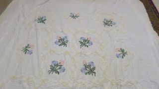 Vintage White Floral Chenille Bedspread 104x94 "