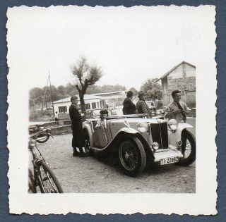 Vintage Found Photo Snapshot Ca.  1940s Mg " T " Series Roadster - Looking Sharp