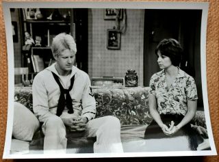 Ed Begley,  Jr.  On " Laverne And Shirley " Abc 7 In.  X 9 In.  Black & White Glossy