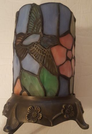 Tiffany Style Stained Glass Accent Lamp Night Light Metal Bird Overlay Floral