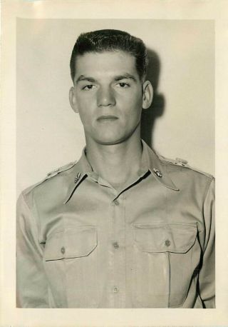 Snapshot B/w Photo 1960 Korea U S Army Soldier Portrait