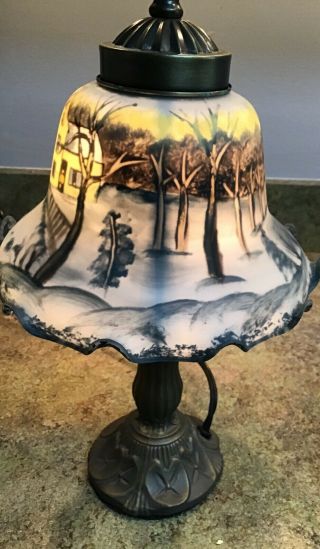 VINTAGE HAND PAINTED ART GLASS LAMP AMERICAN WINTER SCENE CURRIER AND IVES LAMP 2