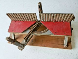 Vintage Miller Falls Cast Iron Miter Box and Warranted Superior Saw Woodworking 5