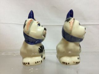 VINTAGE SHAWNEE MUGGSY small SALT & PEPPER SHAKERS with GOLD TRIM from 1946 cl 4