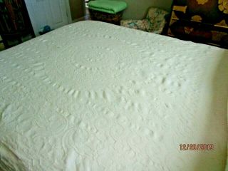 Vintage Cotton Off White Chenille Bedspread W/ 2 " Fringe Double 72x105