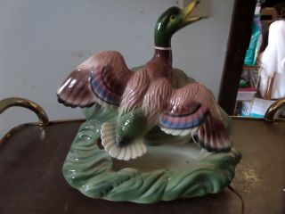 Vintage Maddux Of California Pottery Duck In Flight Planter Tv - Table Lamp