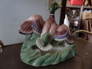 Vintage Maddux of California Pottery Duck In Flight Planter TV - Table Lamp 3