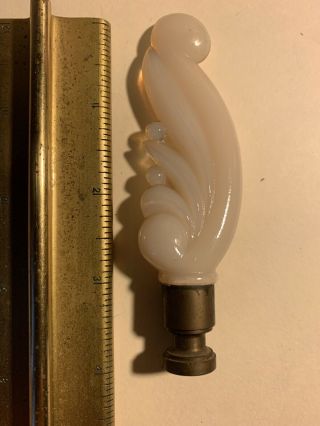 Vintage Aladdin Lamp Finial Feather Plume Art Deco Ivory Alacite 4 " Glass
