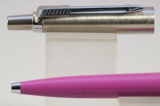 Vintage (c1970) Parker Jotter Purple Ballpoint Pen With Chrome Trim