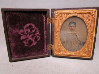 Ambrotype Photo Of Young Girl Daguerreotype Union Case Ninth Plate Size