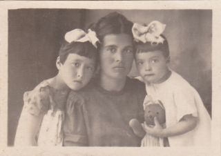1946 Cute Little Girls W/ Mother Woman Toy Teddy Bear Old Soviet Russian Photo