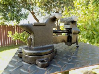 VINTAGE FULTON ANVIL SWIVEL VISE 3  JAW,  CAST IRON BENCH VICE WITH PIPE GRIPS 4