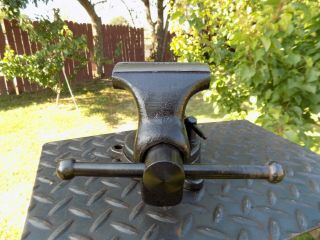 VINTAGE FULTON ANVIL SWIVEL VISE 3  JAW,  CAST IRON BENCH VICE WITH PIPE GRIPS 8