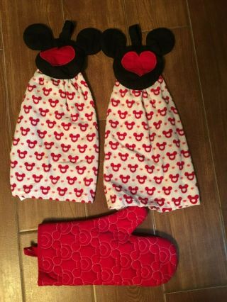 Disney Jumping Beans Kitchen Oven Mitt And Towels Potholder