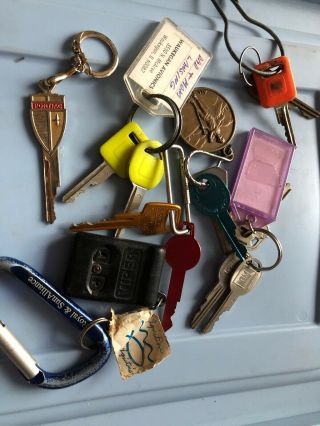 Vintage Car Keys Pontiac Amc Gm Viper