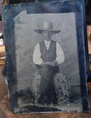 Cdv Tintype Of A Country Gentleman With Enormous Wide Brim Straw Hat Shaker ??
