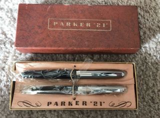 Vintage Parker " 21 " Set Fountain Pen & Pencil Set In Orig Box Black