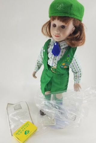 1995 Avon Tender Memories Girl Scout Scouting Cookies Doll 14 " Uniform,  Collect