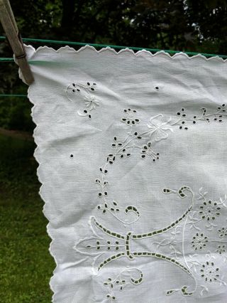 Vintage Embroidered Butterfly Flower White Dresser Scarf Table Runner 51 