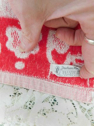 VINTAGE 1960 ' s RED AND WHITE PENNEY ' S REVERSIBLE BATH TOWEL 100 COTTON 4