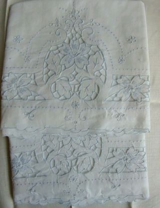 Vintage Set Of 2 Madeira Embroidered & Cutwork Pillowcases 33 " ×22 " (61)