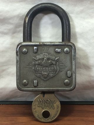 Old Barn Find Vintage Master Lock Co.  Antique Lions Head Pad Lock No.  77