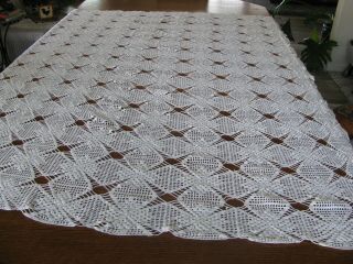 Vintage Hand - Crocheted Ivory Lace Tablecloth Cutter