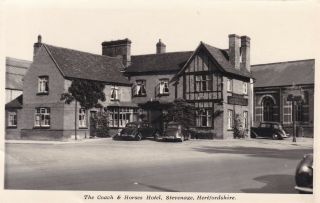 Stevenage - Coach & Horses Hotel,  Old Cars - Real Photo