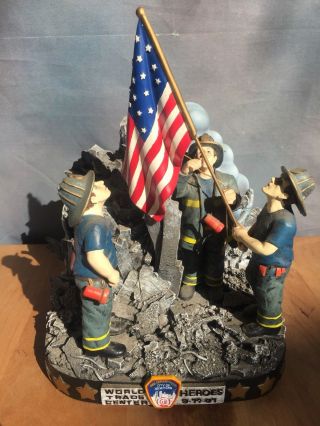 York Fire Department World Trade Center Heroes 9/11 2001 Statue Figure Kings