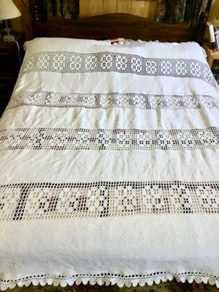 Vintage White Matelasse Crocheted Lace Bedspread or Tablecloth,  Cutter 76” x 68 2