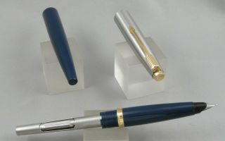 Parker 45 Navy Blue & Stainless Steel Cap Fountain Pen - 1960 ' s - Fine Nib - USA 4