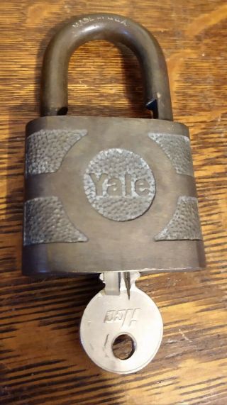Antique Brass Yale Padlock Lock And Key Set Tumbler Old Vintage