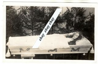1930 - S Open Coffin Long Hair Lady Post Mortem Antique Photo Europe