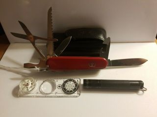Victorinox Swiss Army Knife Traveller Set W/ Mag Flashlight Compass & Sheath