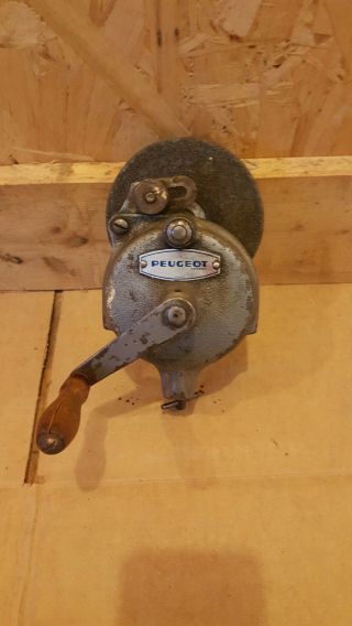 Vintage Antique Bench Mount Hand Crank Grinder Sharpener Wheel