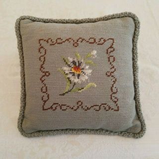 Vintage Floral Finished Needlepoint Small Throw Pillow W/velvet Back 11 " X 11 "